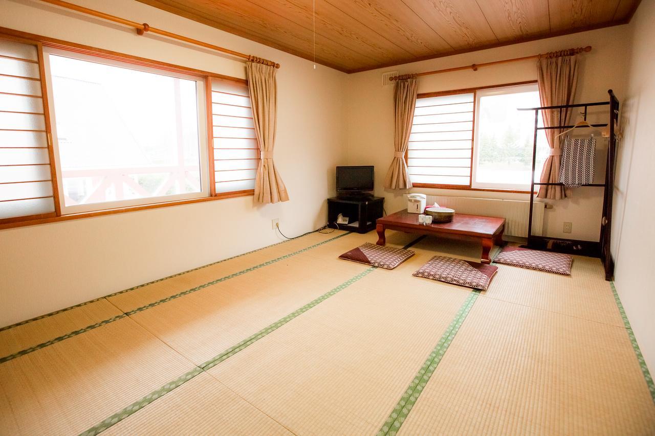 Rusutsu Lodges Pension Lilla Huset Niseko Zewnętrze zdjęcie
